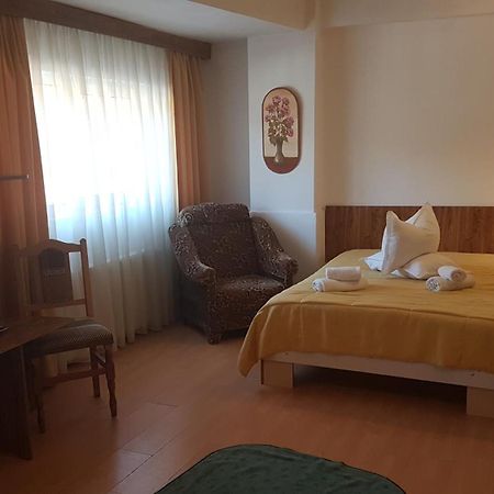 Pensiunea Casa Noastra Hotel Sinaia Buitenkant foto