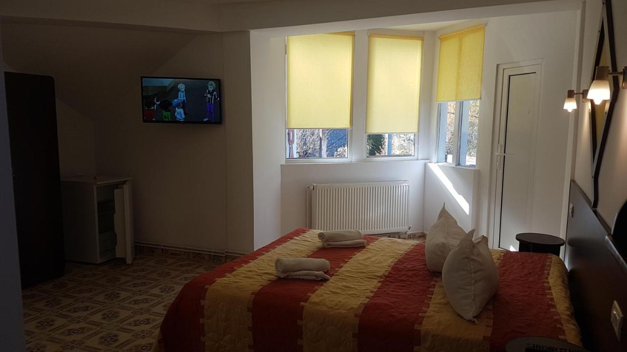 Pensiunea Casa Noastra Hotel Sinaia Buitenkant foto