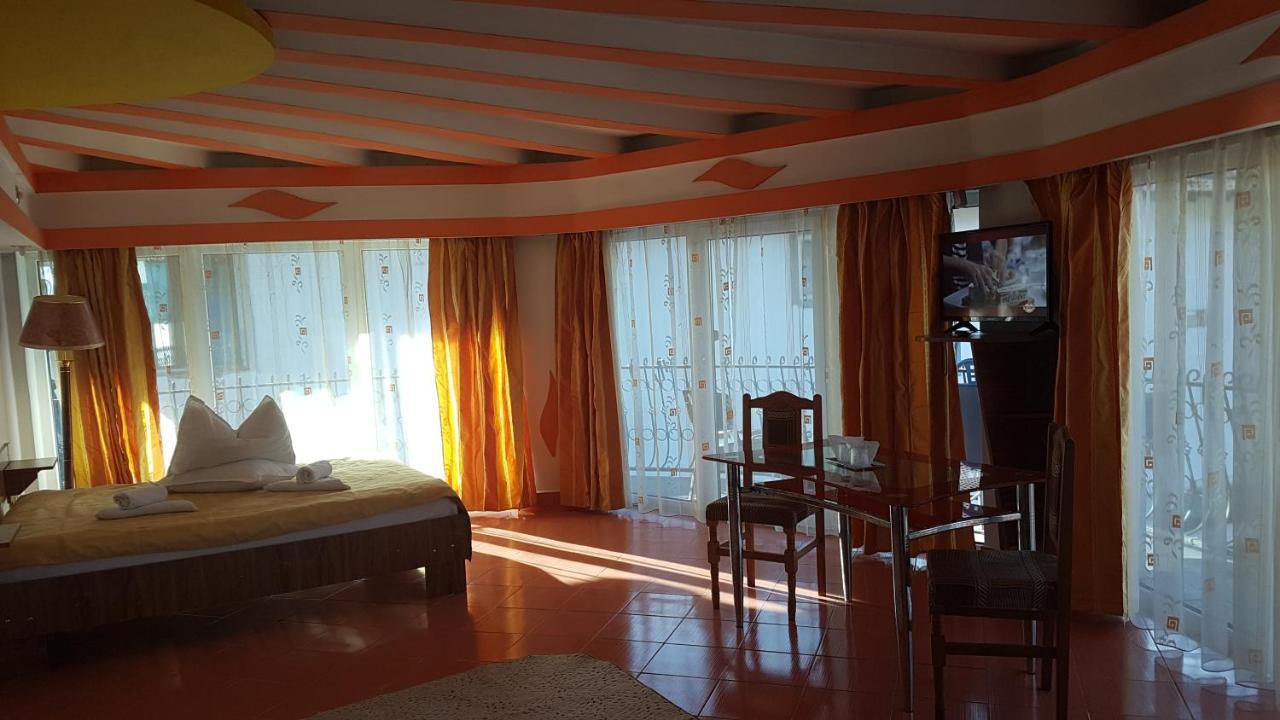 Pensiunea Casa Noastra Hotel Sinaia Buitenkant foto